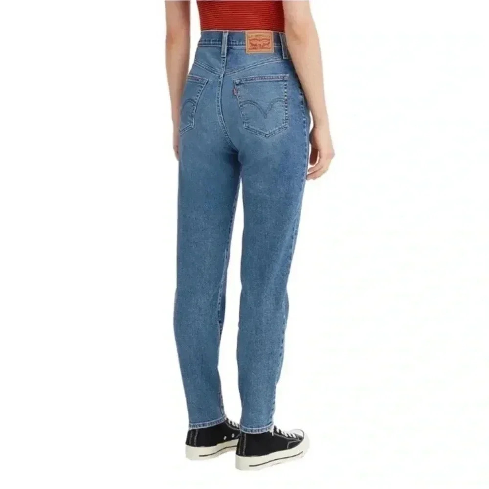 Levi's High Waisted Mom Jeans Size 30 Medium Indigo Blue Denim - Picture 2 of 9